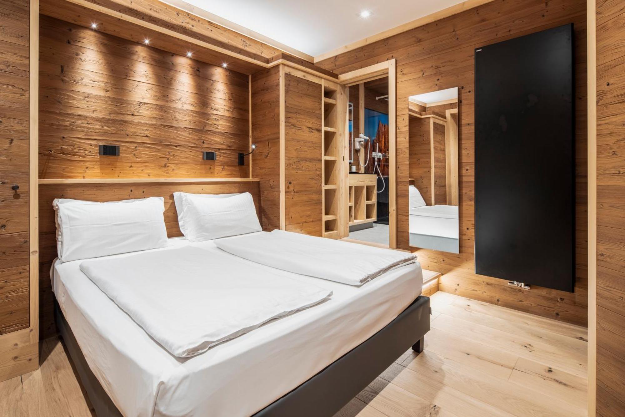 Hotel Villa Alpina ***S Cortina d'Ampezzo Bagian luar foto