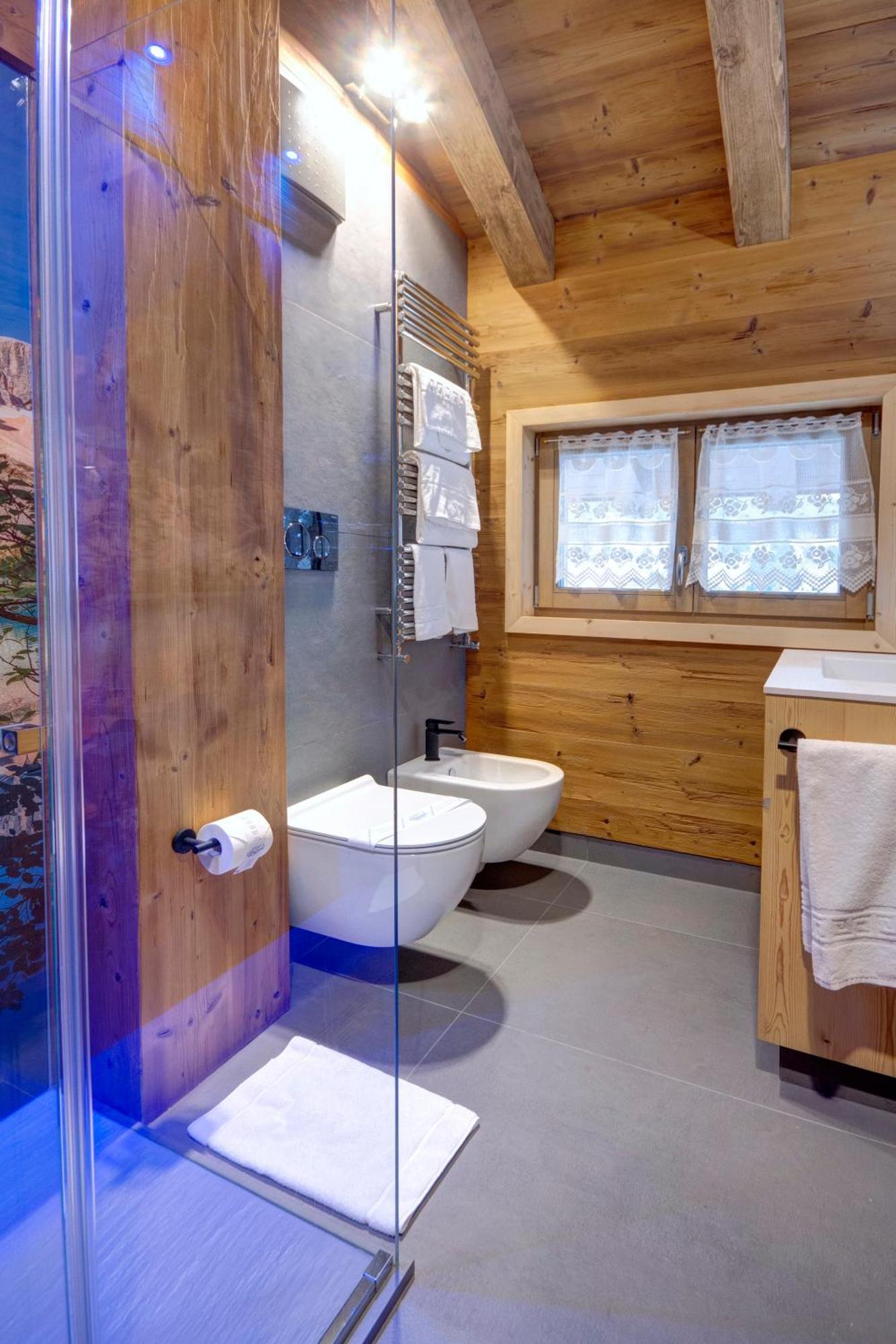 Hotel Villa Alpina ***S Cortina d'Ampezzo Bagian luar foto