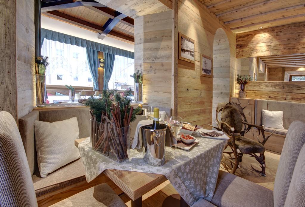 Hotel Villa Alpina ***S Cortina d'Ampezzo Bagian luar foto